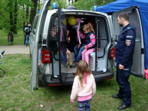 Policjanci na pikniku