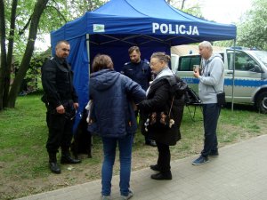 Policjanci na pikniku
