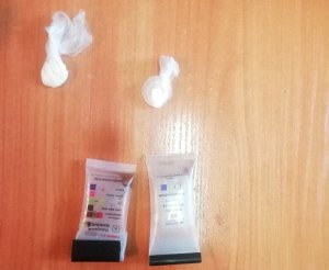 Brak maseczki, a w kurtce narkotyki